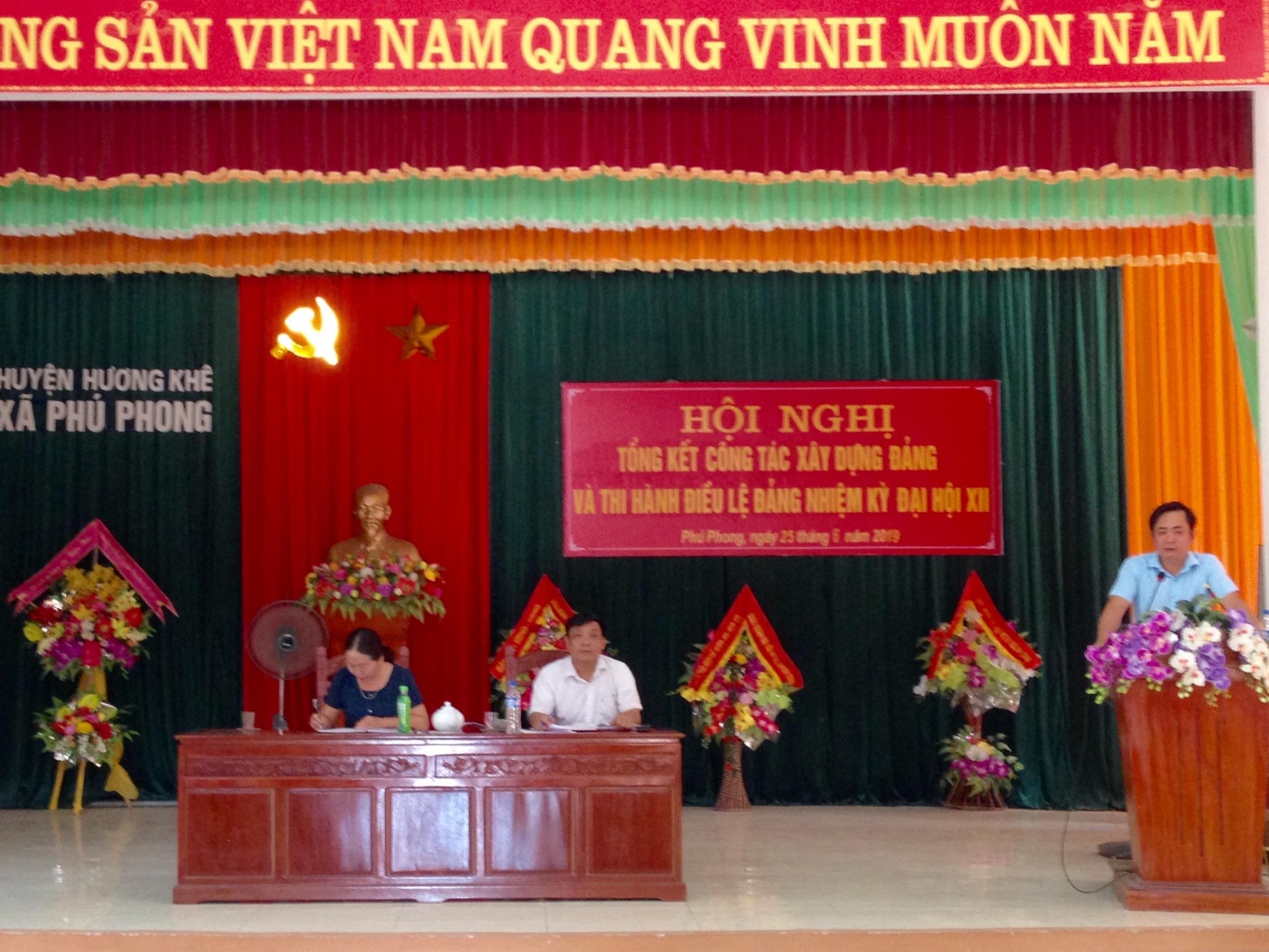 Đảng ủy xã Phú Phong tổng kết công tác xây dựng Đảng và thi hành Điều lệ Đảng nhiệm kỳ Đại hội XII